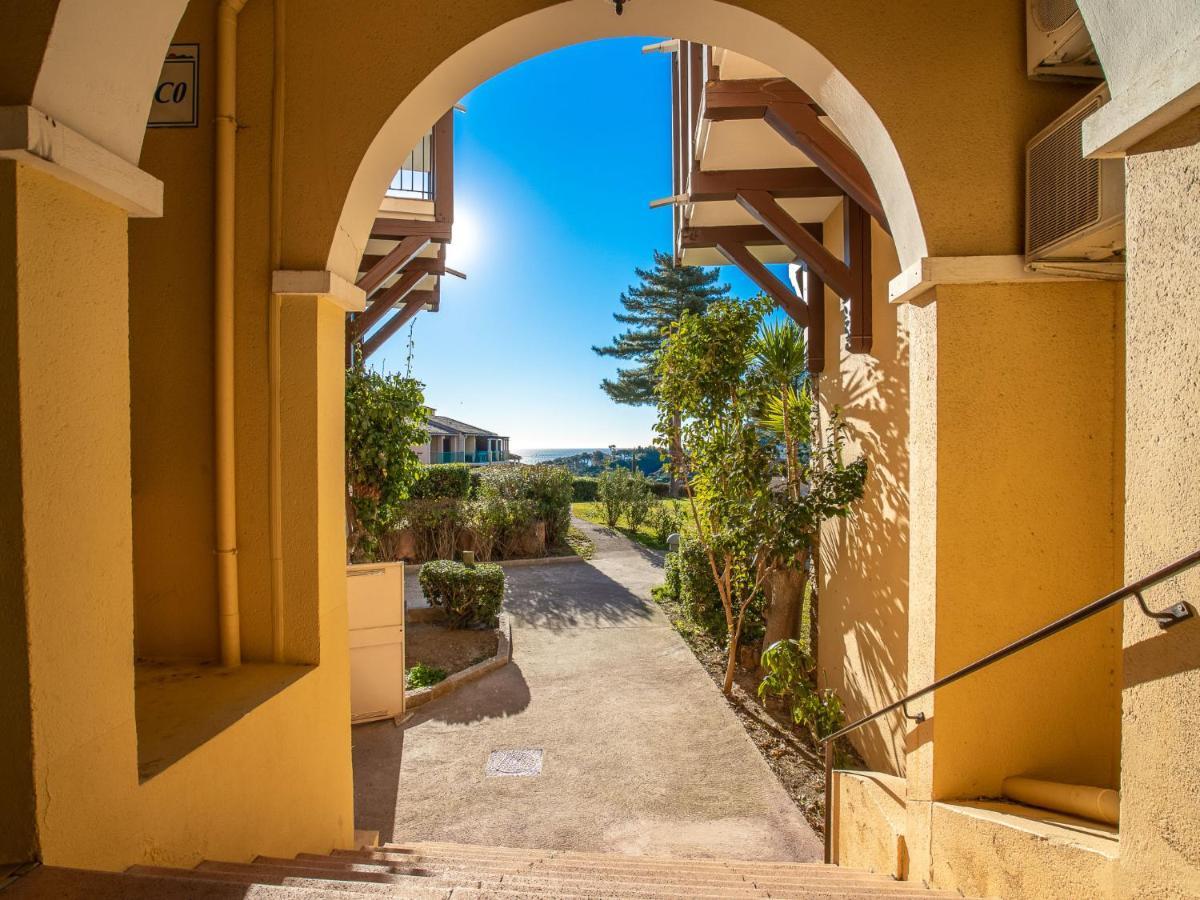 Studio Village Cap Esterel - Le Village-72 By Interhome Сен-Рафаель Екстер'єр фото